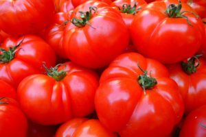 Диета: ежедневное употребление томатов может защитить от рака кожи