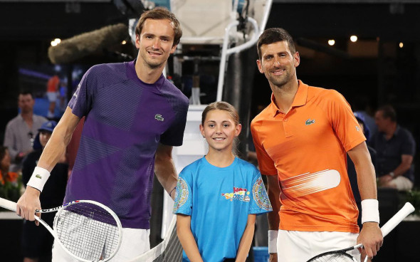 Джокович не пустил Медведева в финал турнира в Аделаиде :: Теннис :: РБК Спорт