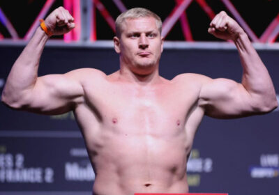 Лучший российский тяжеловес UFC извинился за выложенный скандальный мем :: Единоборства :: РБК Спорт